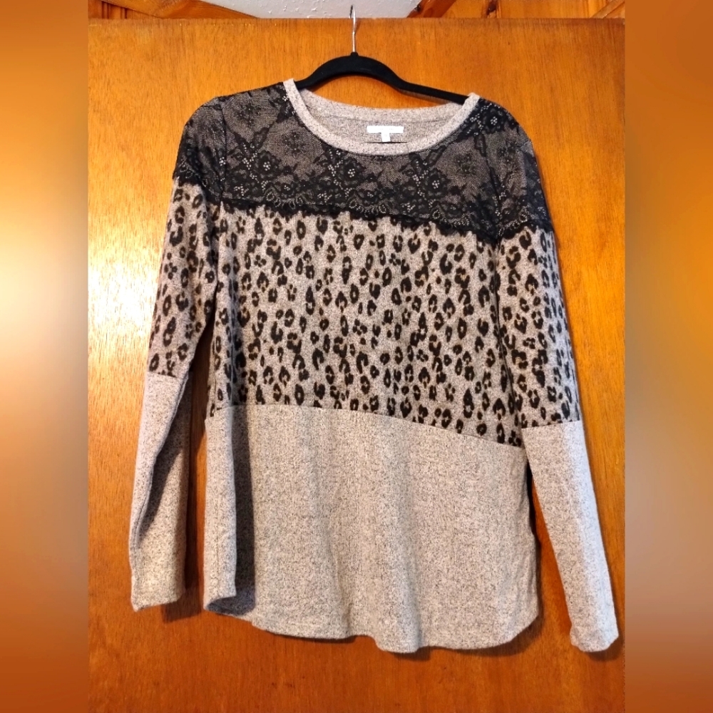 Women's Maurice's Leopard Print/Lace Blouse, Size M, EUC